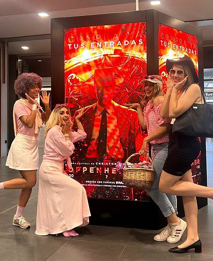 Marea rosa en los cines zaragozanos por el estreno de 'Barbie